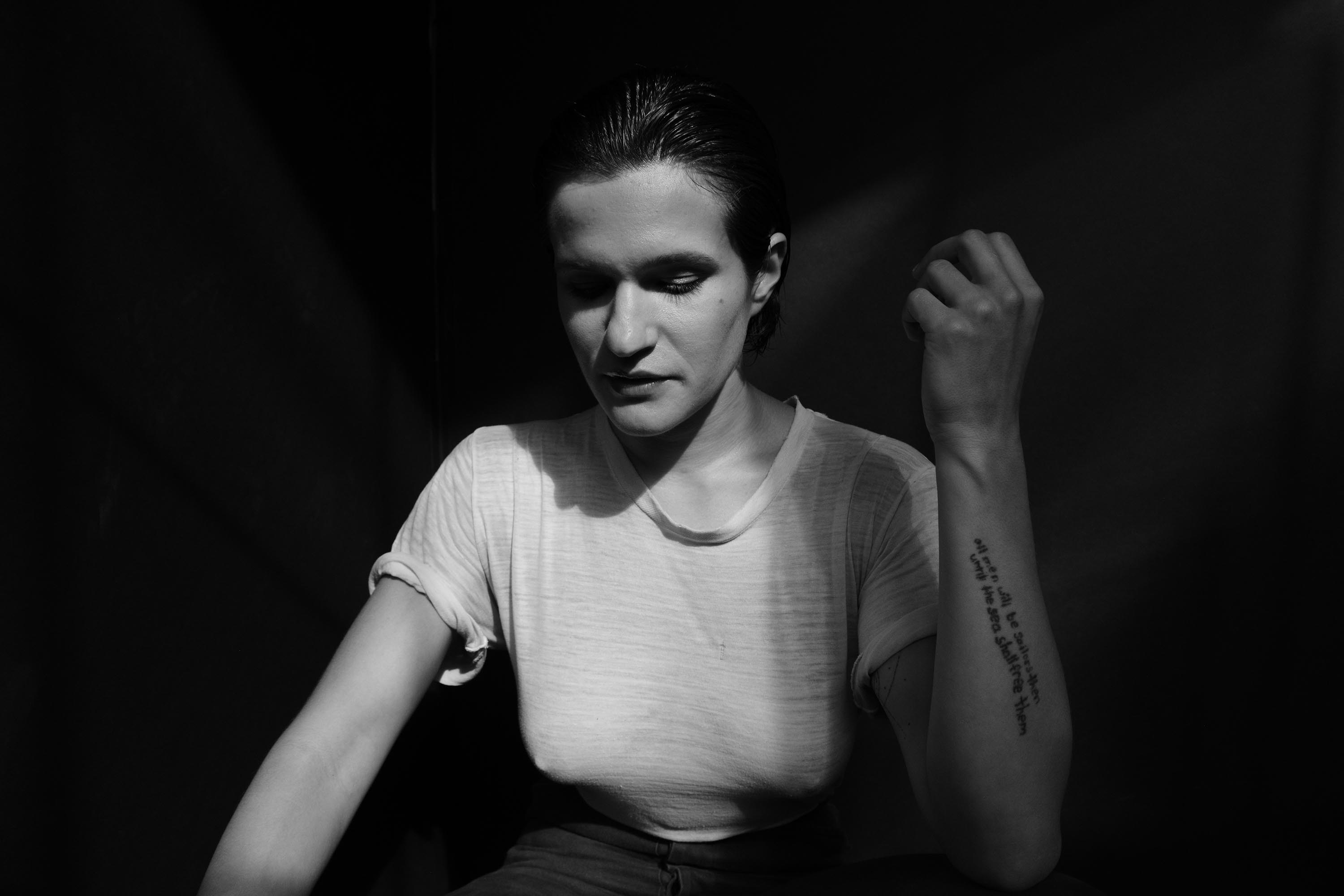 Big Thief’s Adrianne Lenker talks new solo album ‘abyskiss’: “There’s so much that focuses on the duality inherent in everything”