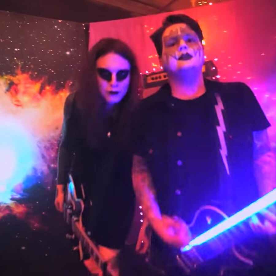 Against Me! go DIY in video for new song 'Crash'