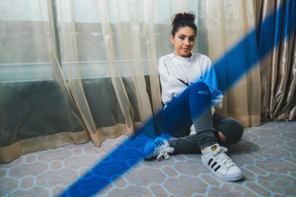 Alessia Cara unveils 'Wild Things' video