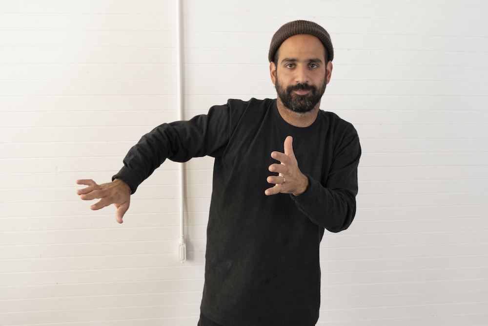 Alex Bleeker has a boogie in ‘Mashed Potatoes’ video