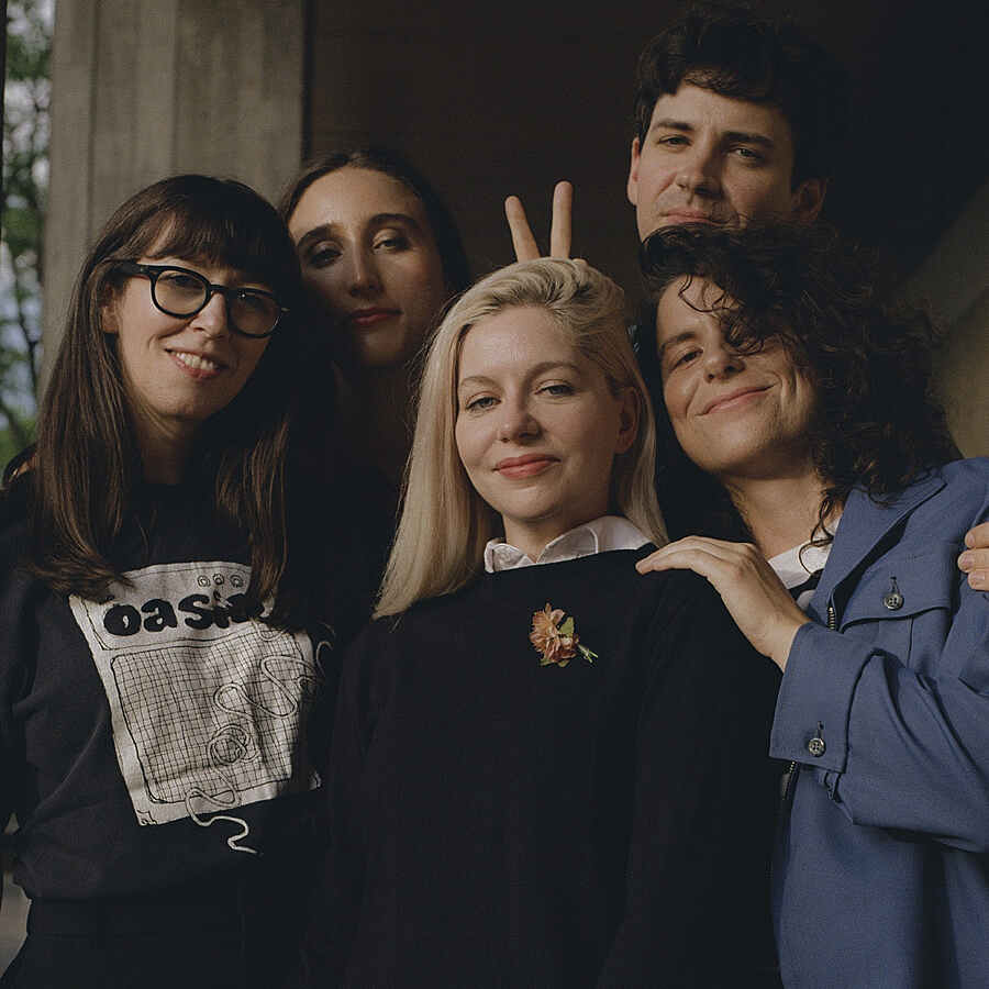 Alvvays release new tracks 'Very Online Guy' and 'Belinda Says'