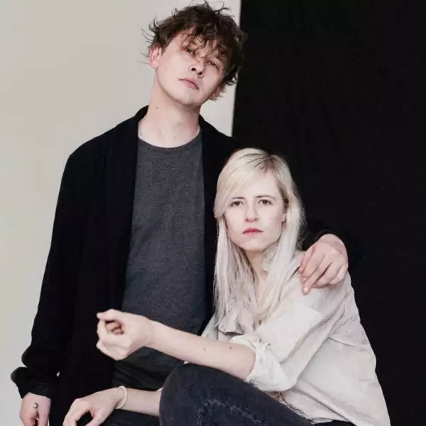 Amber Arcades and Bill Ryder-Jones share nostalgic video for collaborative track 'Wouldn't Even Know'