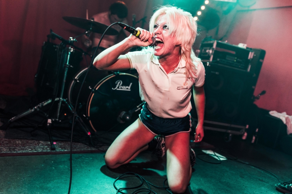 'Mon the Sniff: Amyl and the Sniffers