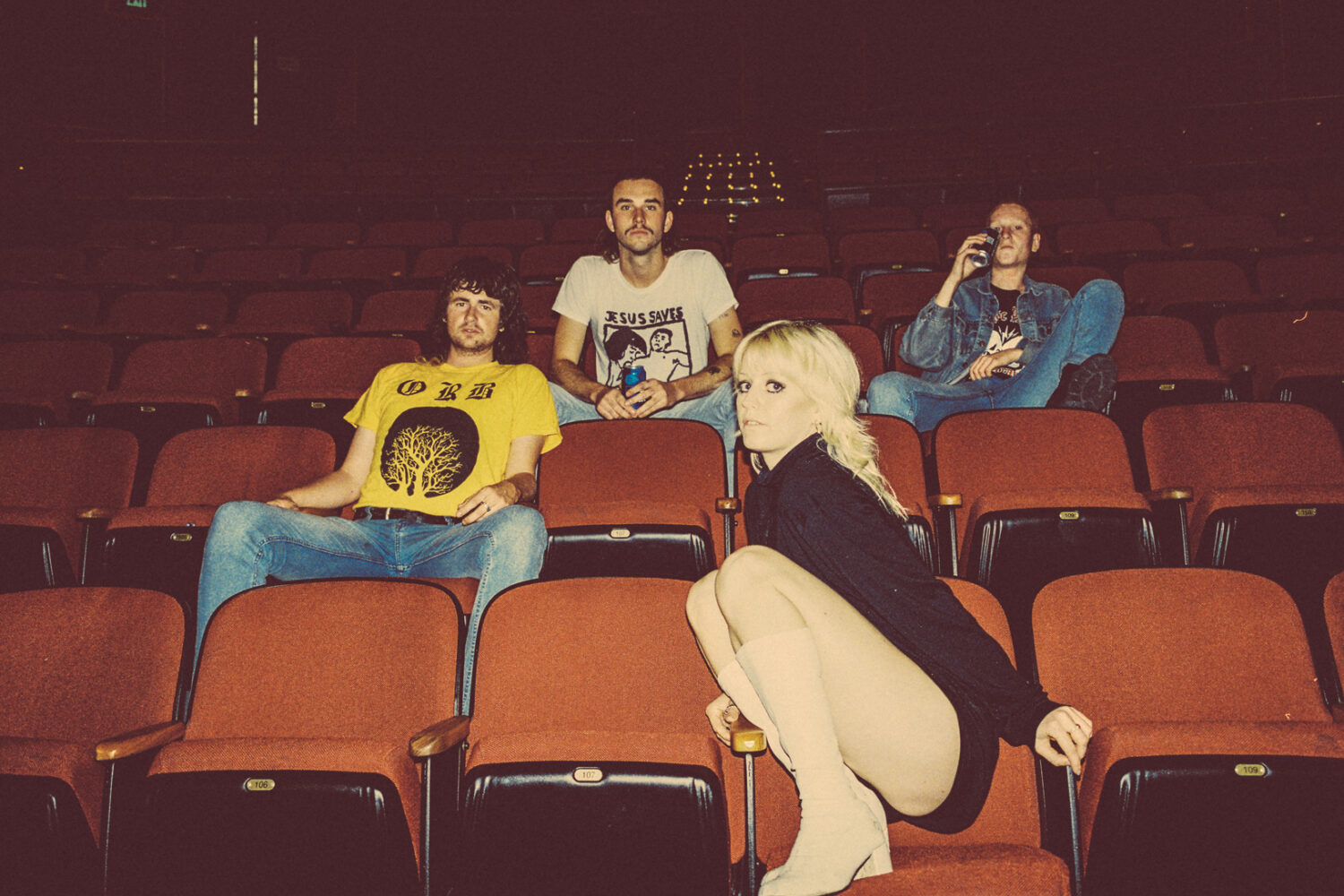 Amyl & The Sniffers sign to Rough Trade Records