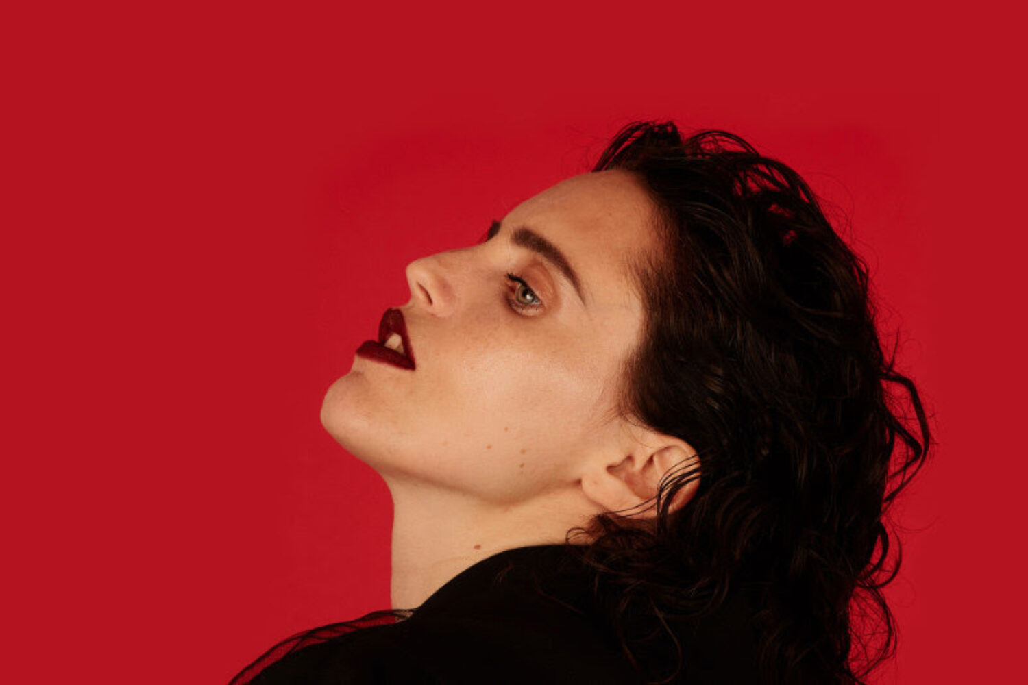 Anna Calvi announces ‘Hunted’, a reworking of 2018’s ‘Hunter’