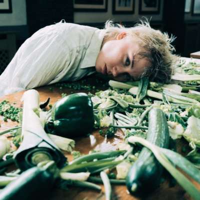 Annabel Allum battles inner conflict in the video for ‘Eat Greens’