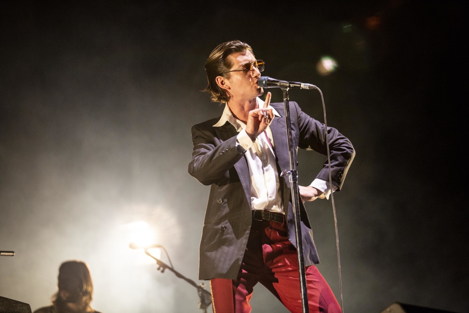 Watch Arctic Monkeys cover The White Stripes' 'The Union Forever'