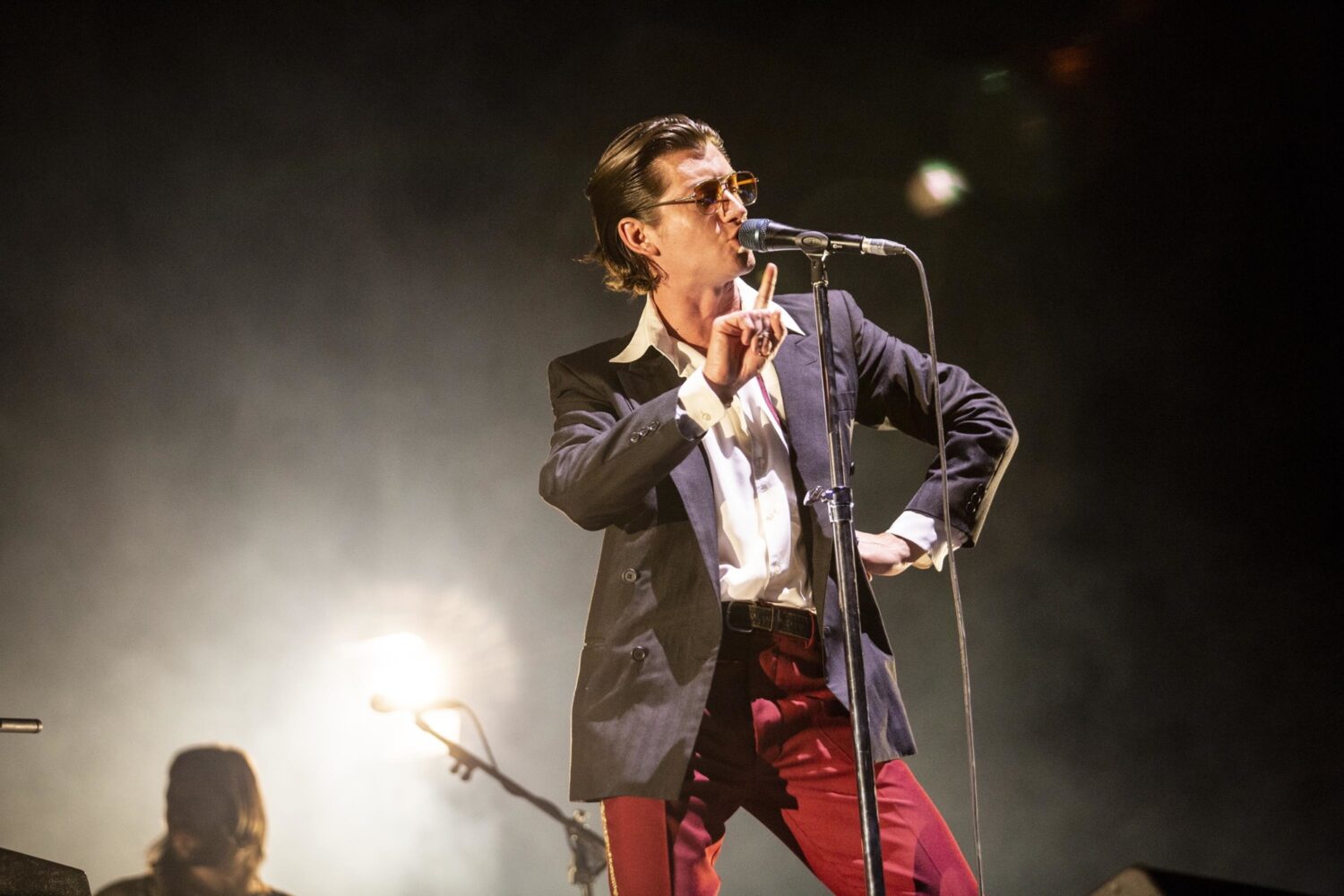 Watch Arctic Monkeys cover The White Stripes’ ‘The Union Forever’