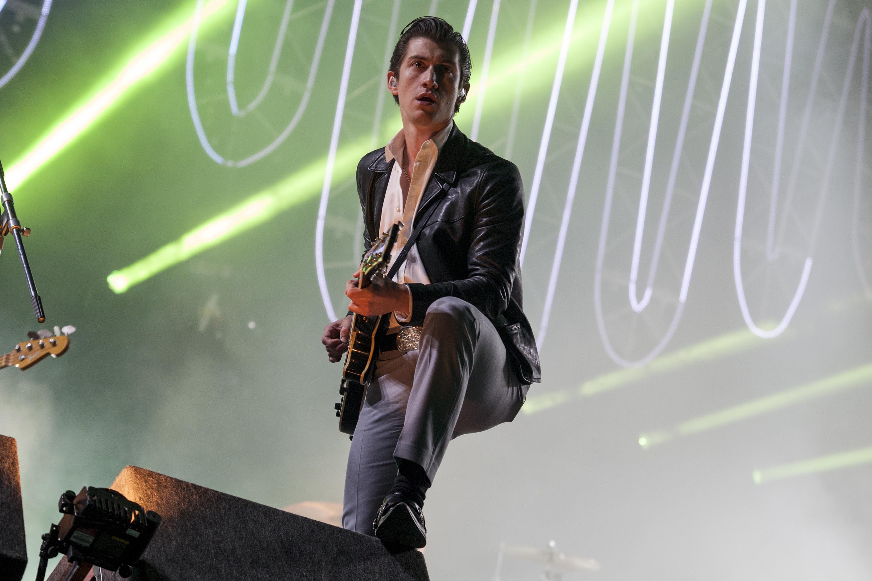 Arctic Monkeys Announce Royal Albert Hall Show In Aid Of War Child News Diy