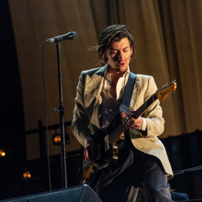 Arctic Monkeys cover The Strokes at New York show