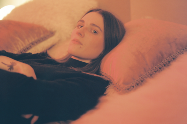 Art School Girlfriend releases the video for 'Diving'