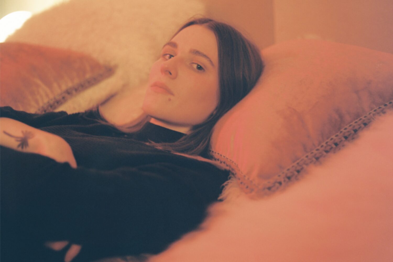 Art School Girlfriend releases the video for ‘Diving’