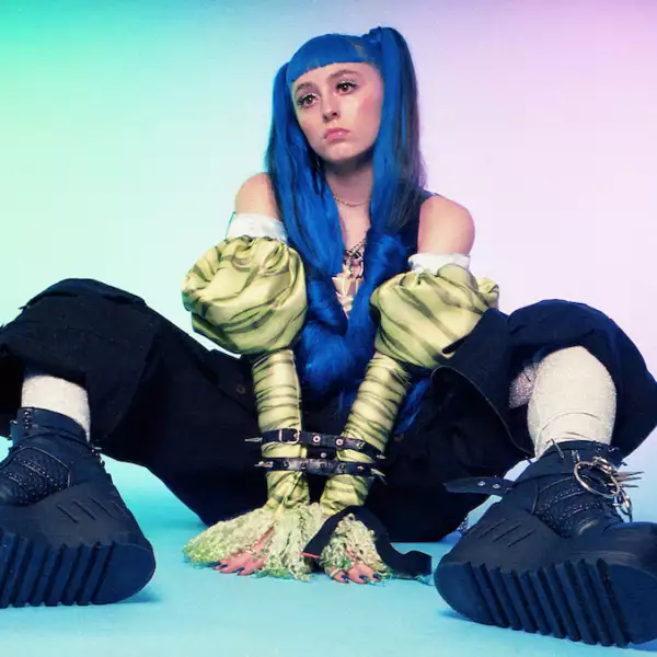 Ashnikko reveals 'Daisy' video