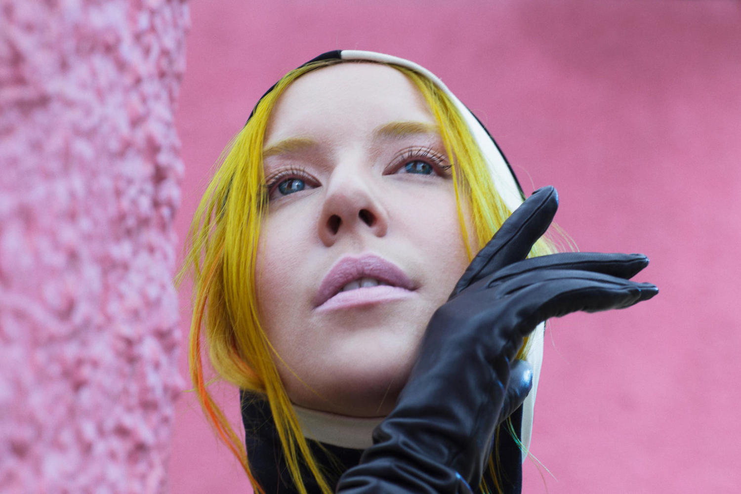 Austra air new track ‘Change The Paradigm’