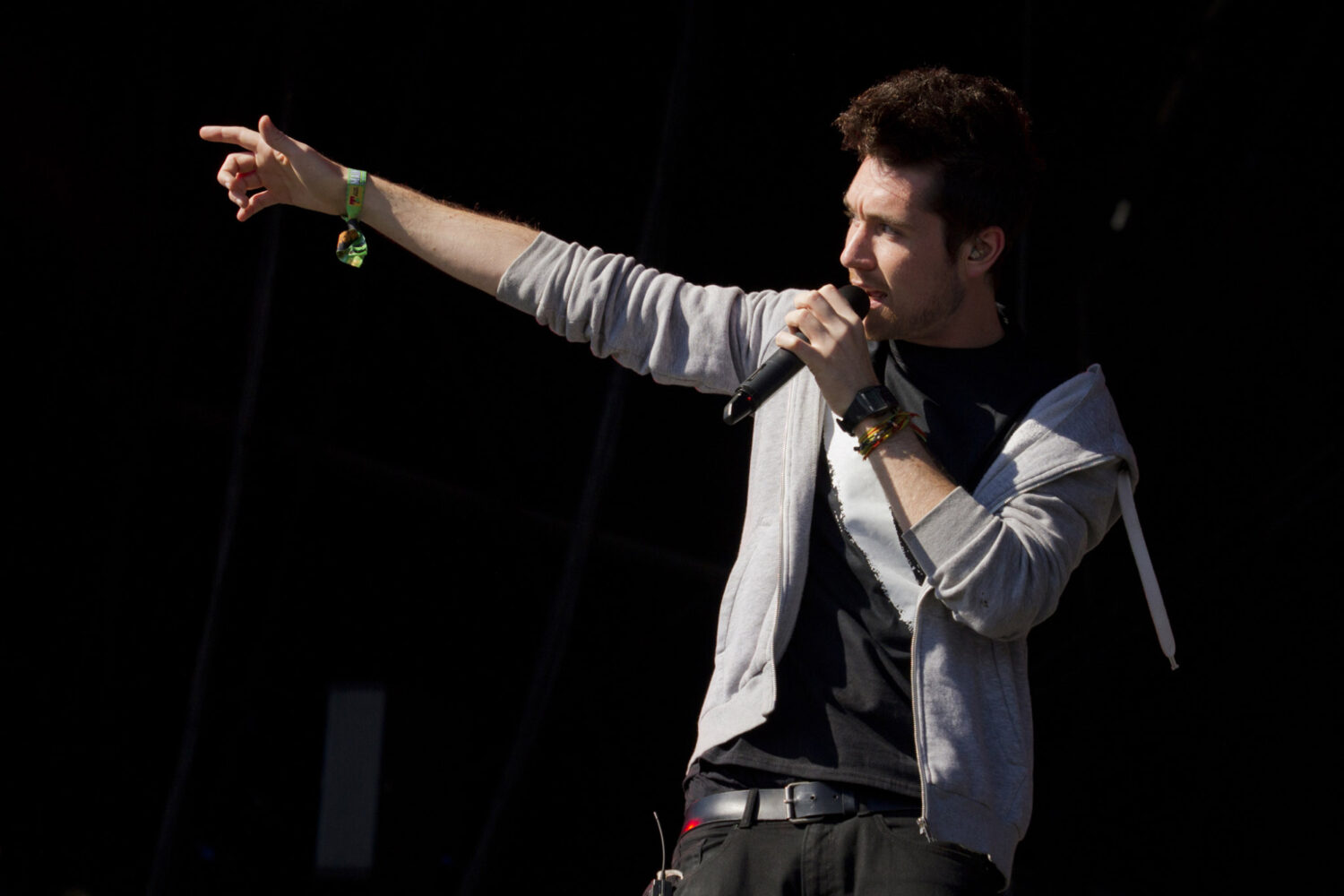 Bastille debut new track ‘Grip’ during current festival run