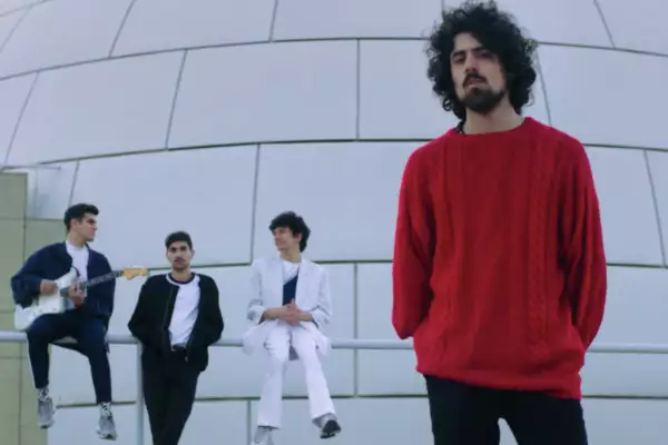 Baywaves share video for ‘Still In Bed’