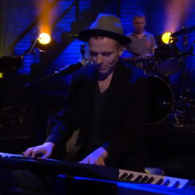 Watch Belle and Sebastian play ‘Nobody’s Empire’ on Conan
