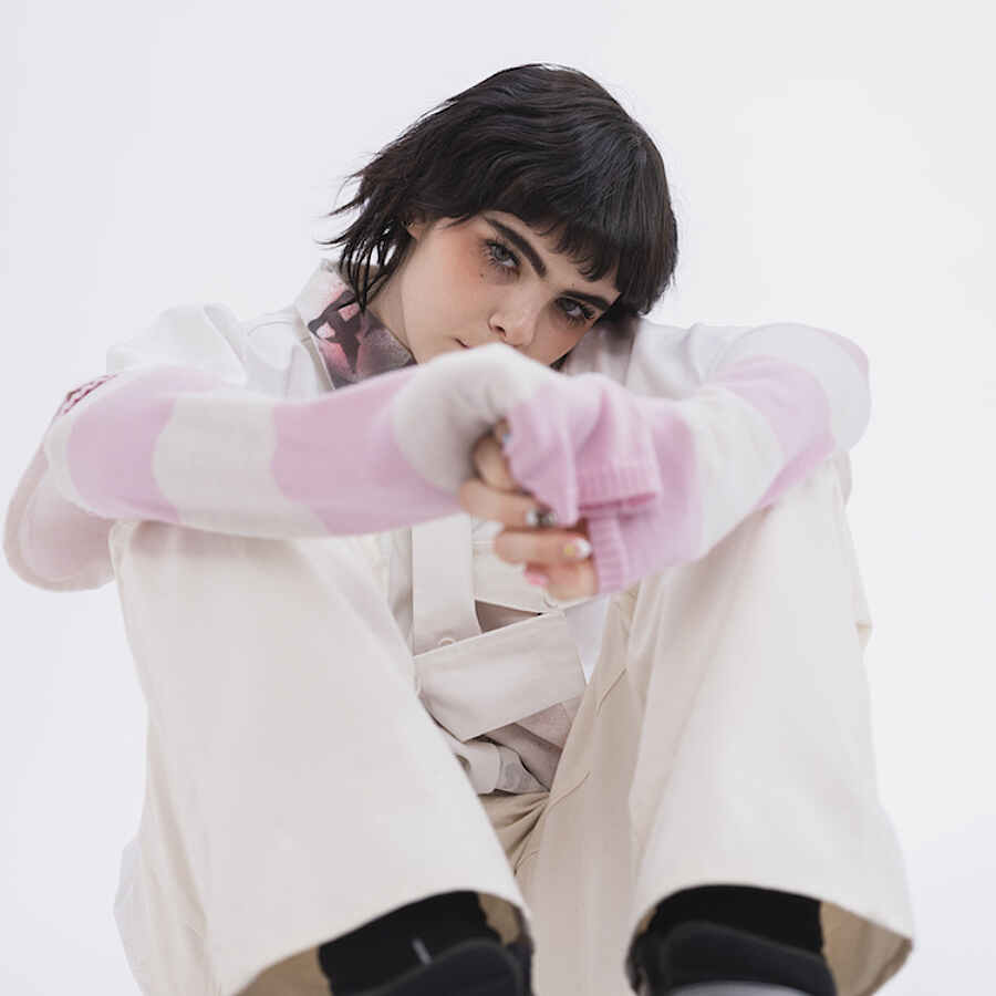 BENEE drops video for 'Never Ending'