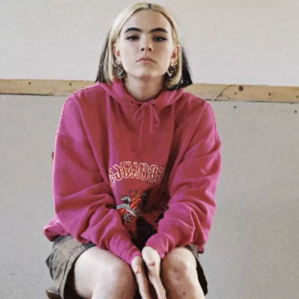 BENEE teams up with Lily Allen and Flo Milli for 'Plain'