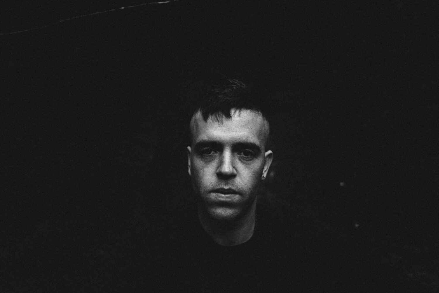 “Writing honestly & clearly about myself is cathartic”- Benjamin Francis Leftwich talks the breakthrough of ‘Gratitude’