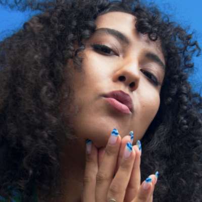 Berry Galazka makes her introduction with ‘Man Can’t Hang’
