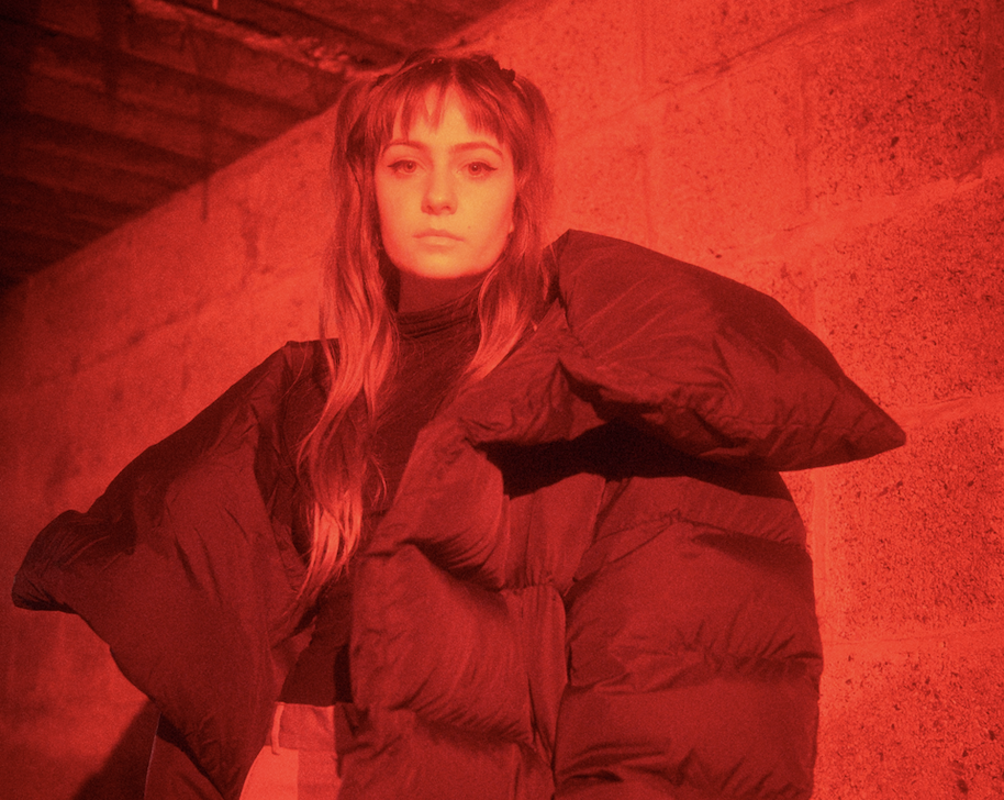 Biig Piig shares hazy new track ‘Roses and Gold’