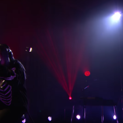 Billie Eilish performs ‘bury a friend’ for Radio 1