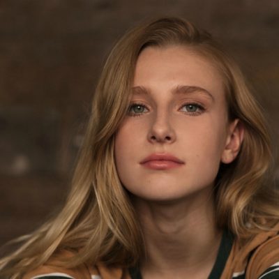 Listen to Billie Marten’s warming cover of ‘White Christmas’
