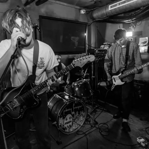 Watch Birdskulls and Johnny Foreigner perform live at Curtain Call 2016