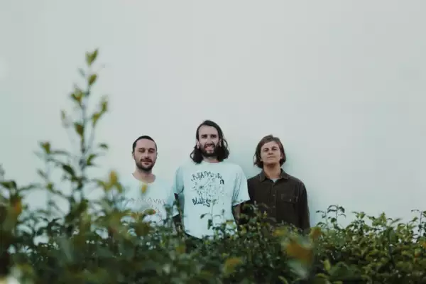 Birdskulls announce new 12" EP with 'Promises' video