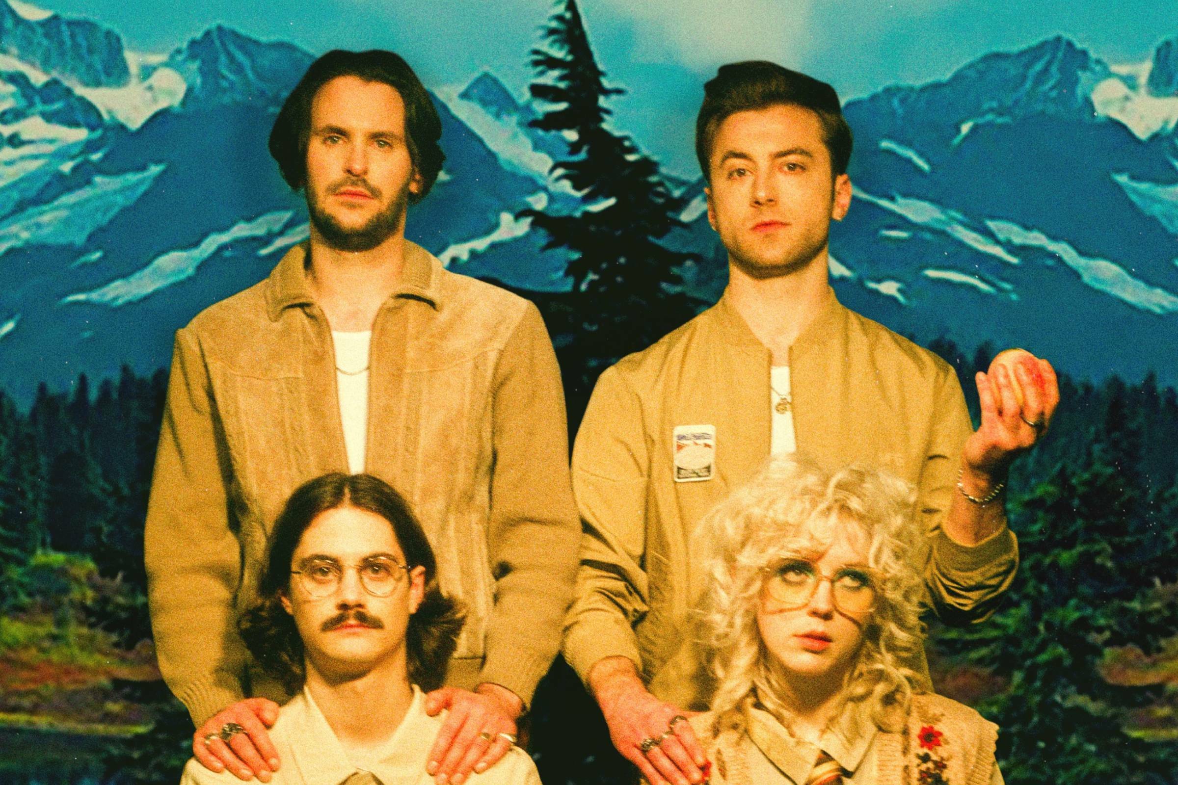 Black Honey announce 2023 tour - Vimarsana News