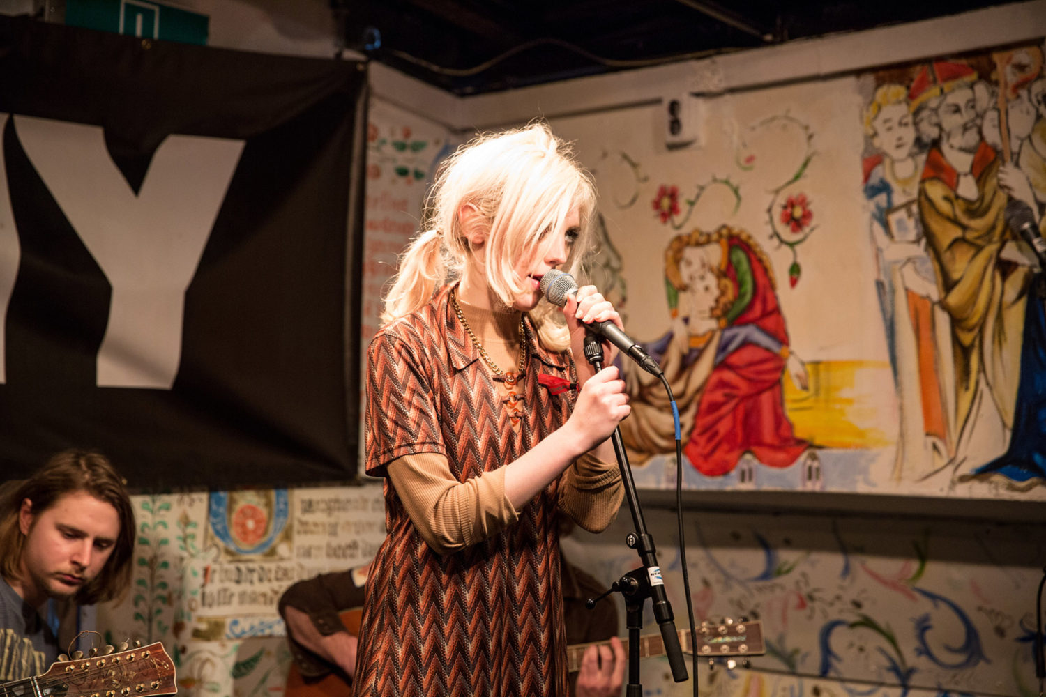 Ahoy 2016: DIY at Eurosonic - watch VANT and Black Honey interview each other, plus Oscar, The Parrots and more