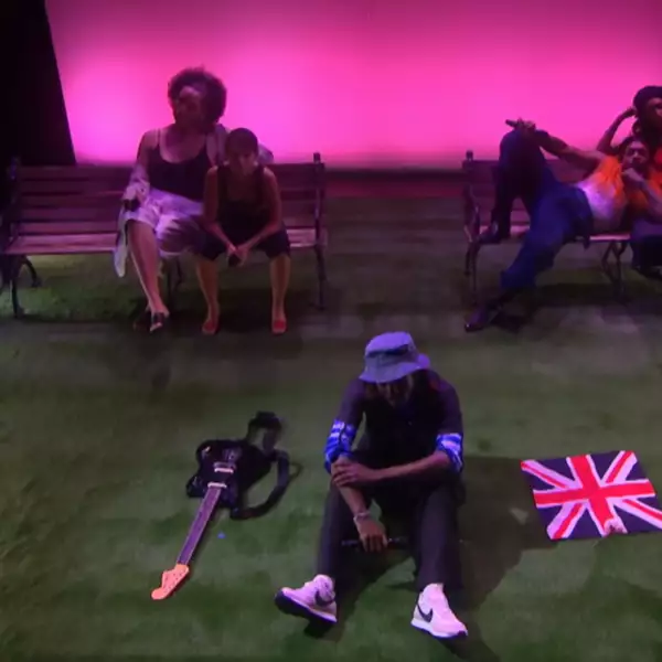 Blood Orange plays new songs 'Something To Do' and 'Dark Handsome' on telly