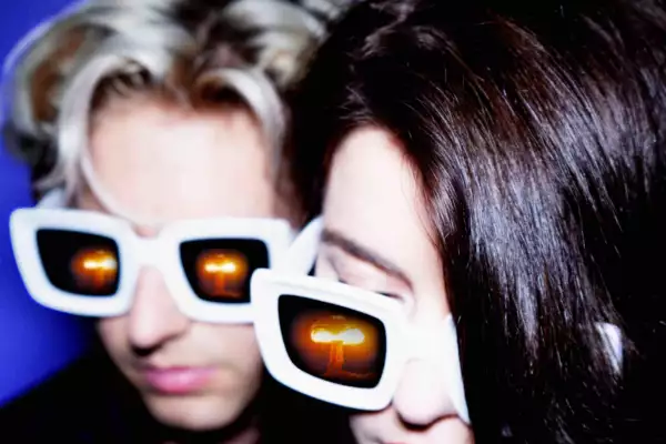 Blood Red Shoes detail new album 'Ghosts On Tape'
