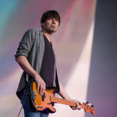 Watch Blur’s Alex James and Jamie Oliver play ‘Wonderwall’ as part of a DJ set
