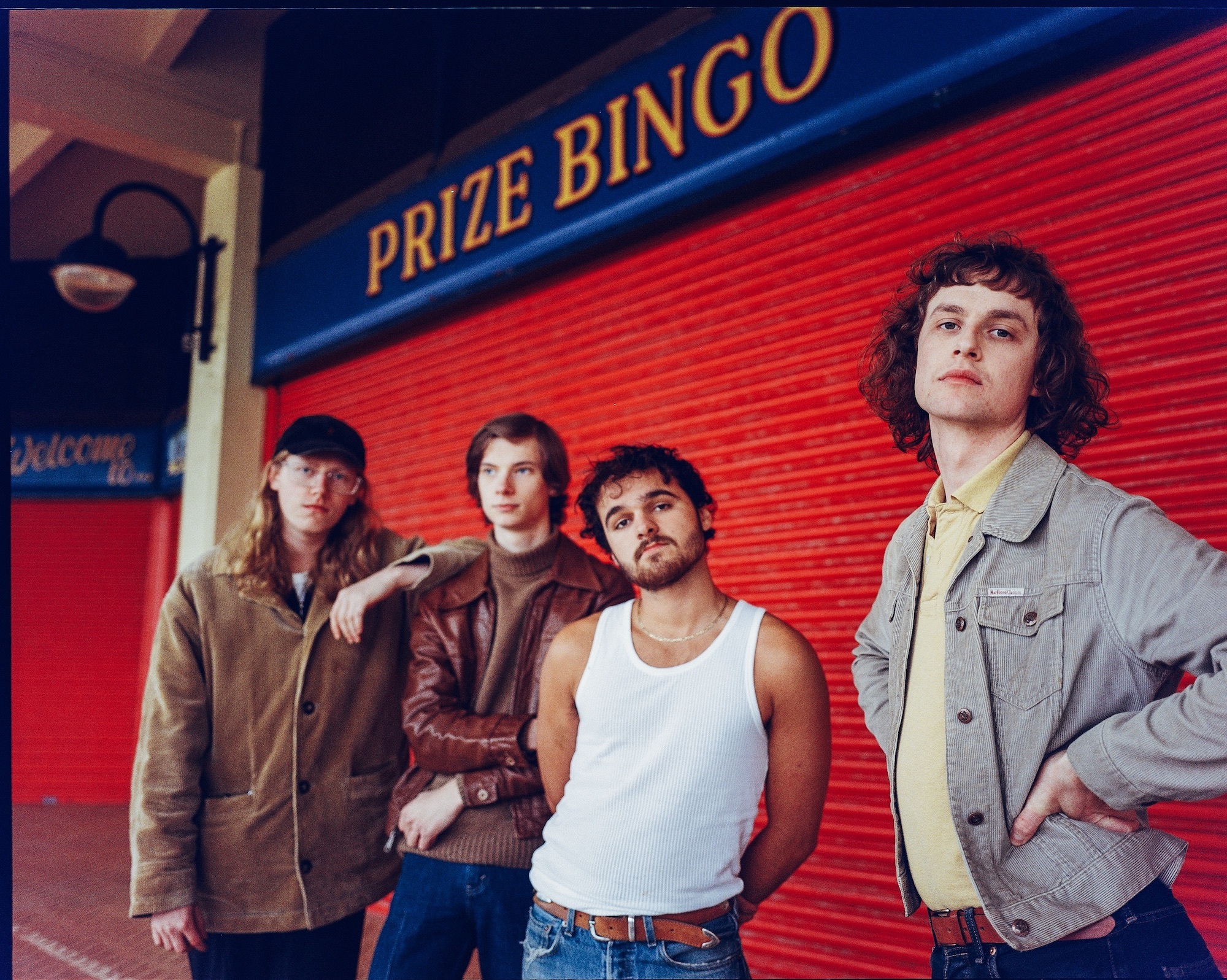 Buzzard Buzzard Buzzard reveal ‘30,000 Megabucks’ video