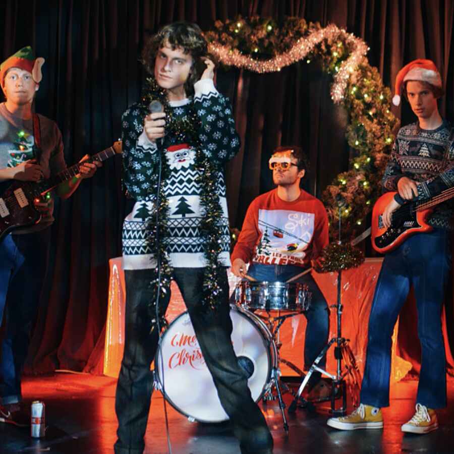 Buzzard Buzzard Buzzard release 'Christmas Is Coming (We All Know The Score)'
