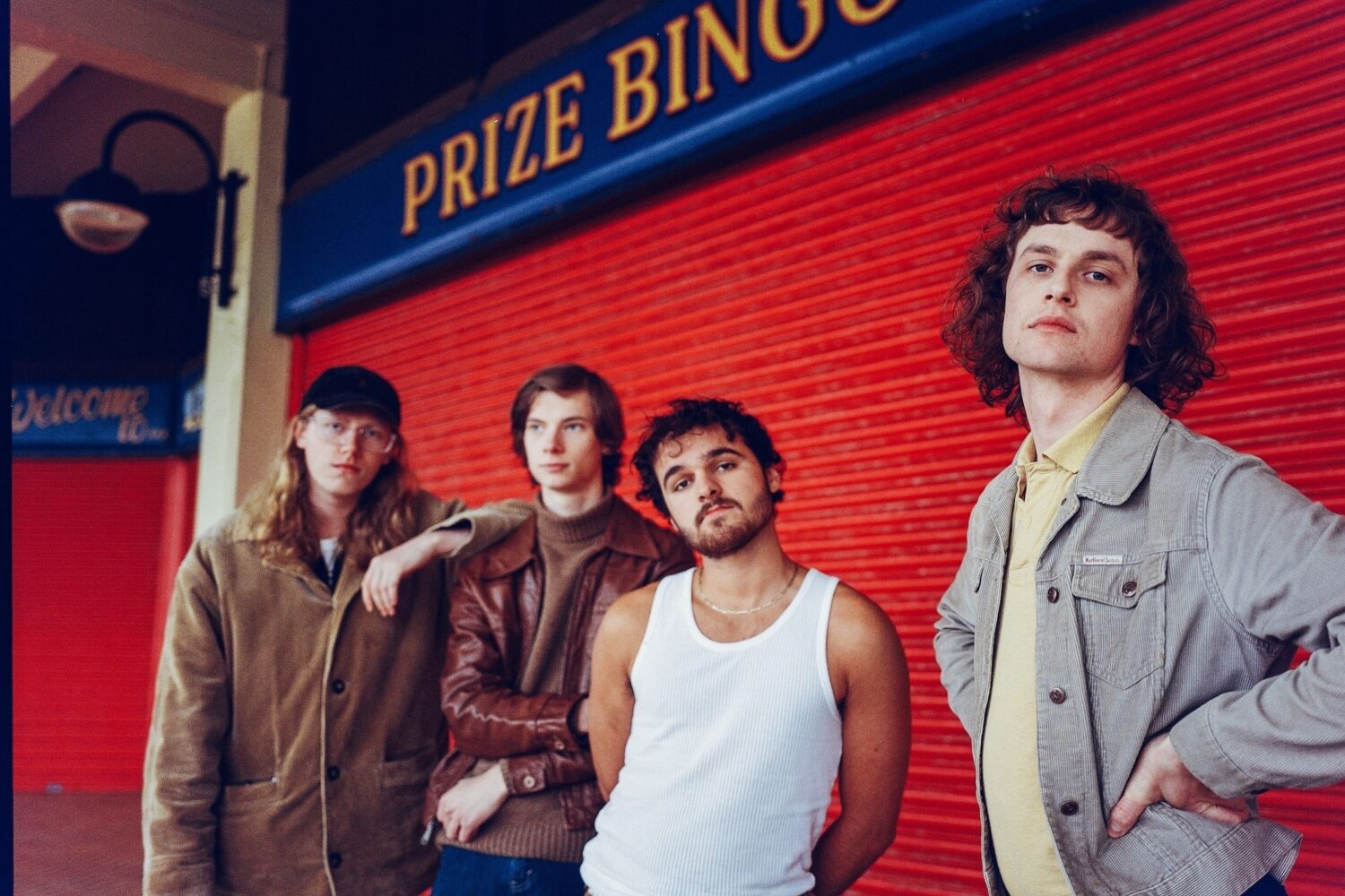 Buzzard Buzzard Buzzard reveal ‘30,000 Megabucks’ video