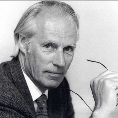 “Fifth Beatle” Sir George Martin has died