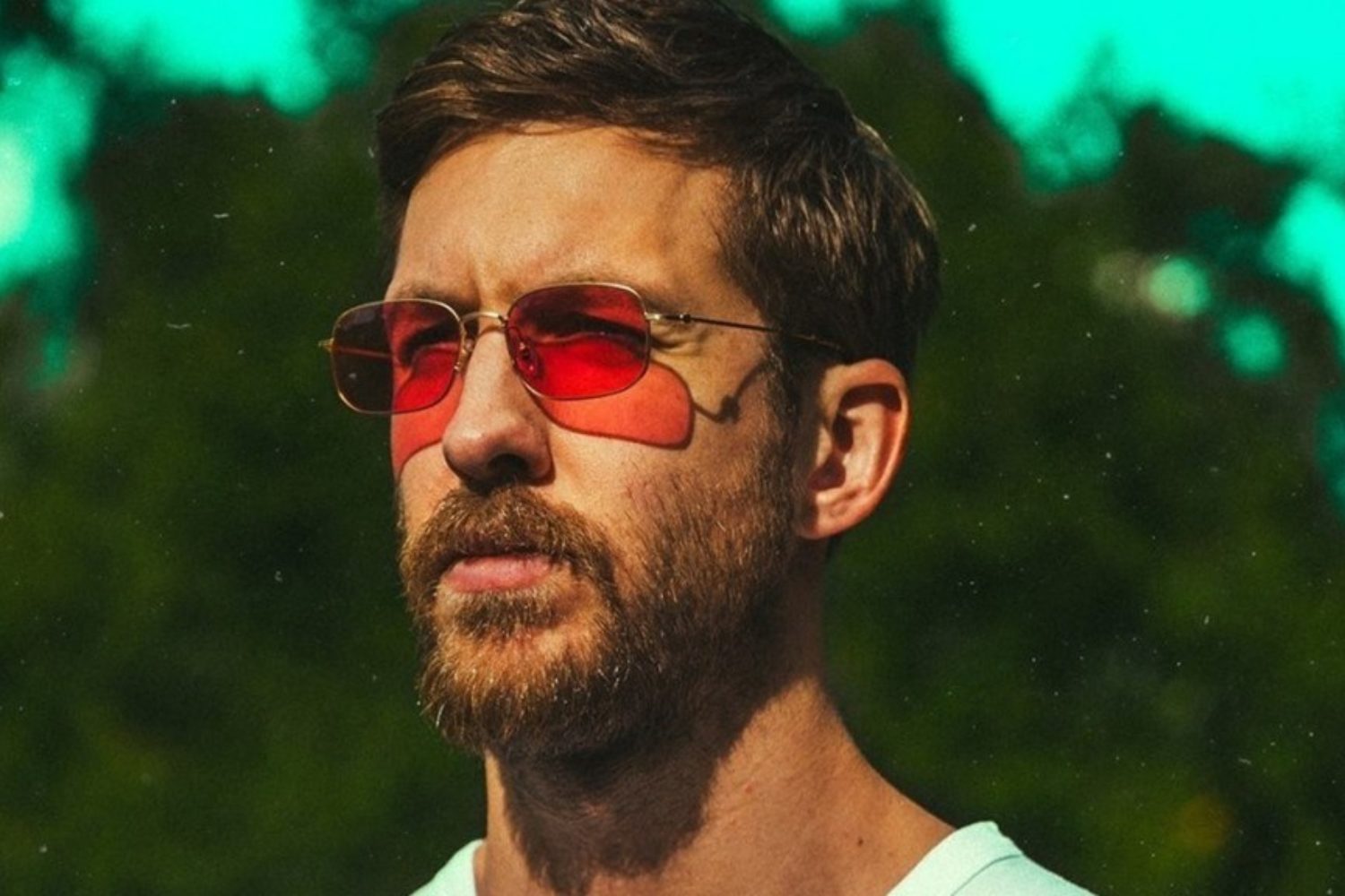 Calvin Harris and Dua Lipa team up on 'One Kiss'