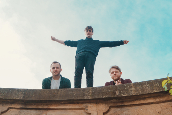 Caro share new single ‘Closet Lunatic’