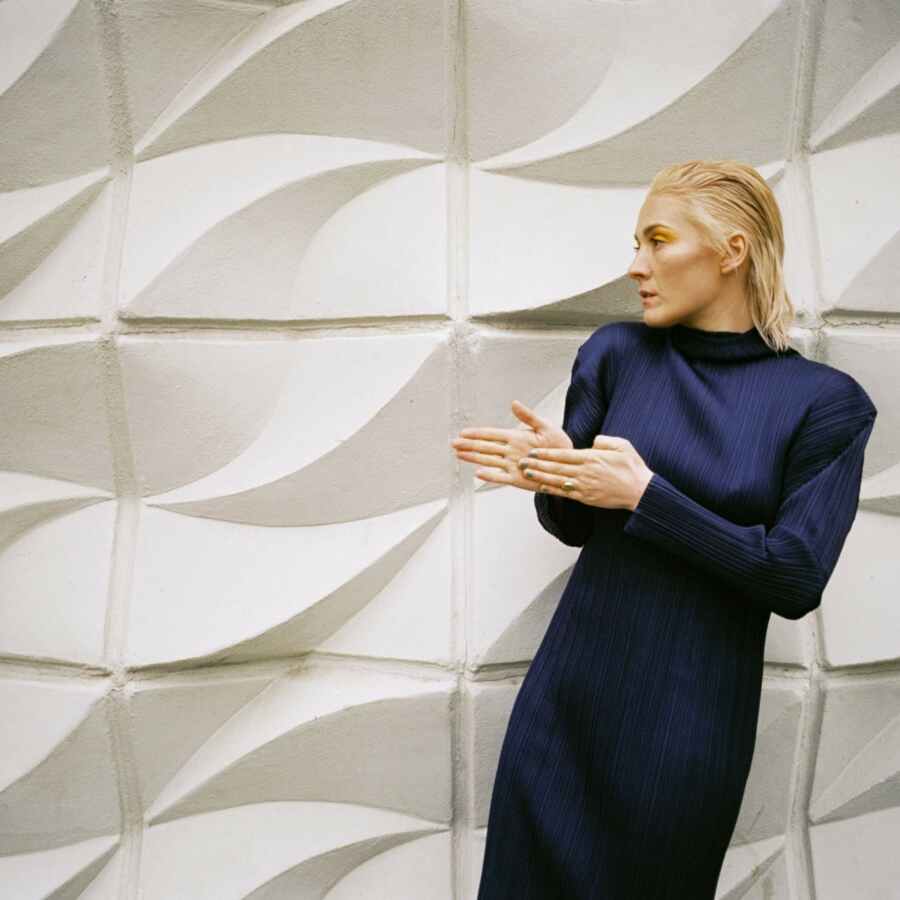 Cate Le Bon talks 'Reward': "Music became my cathartic outlet at night"