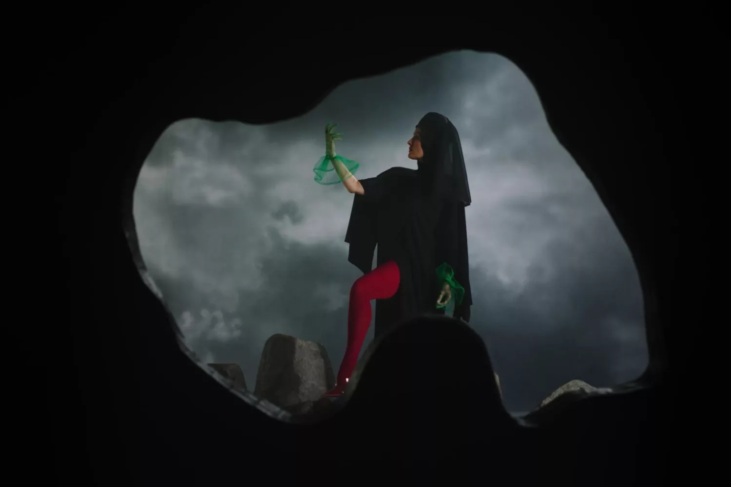 Cate Le Bon reveals new single 'Moderation'