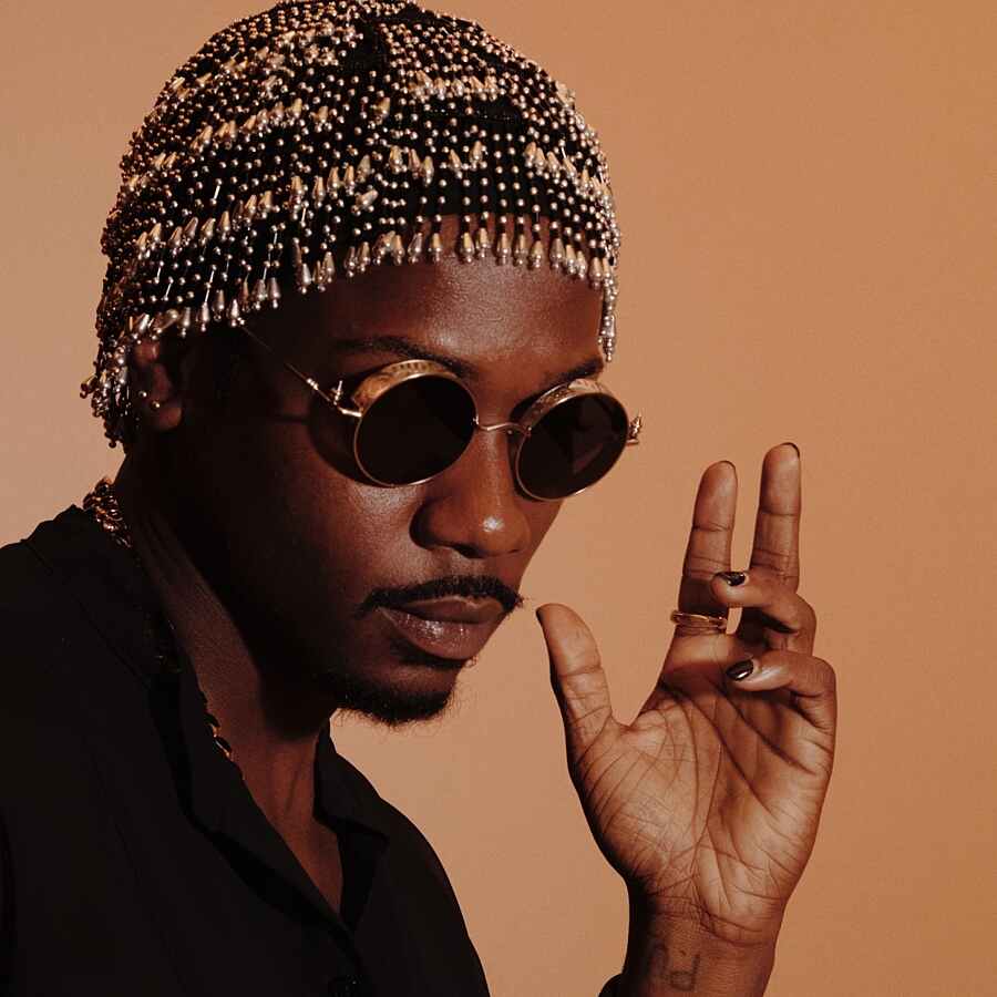 Channel Tres: Just Can't Get Enough