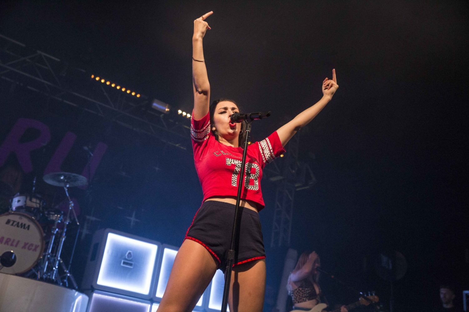 Charli XCX breaks the rules at Reading 2015