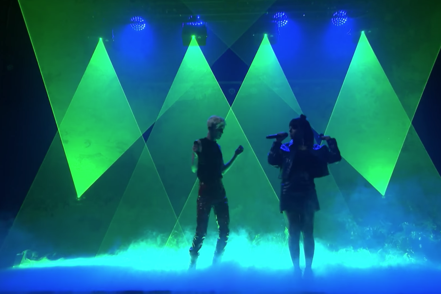 Watch Charli XCX and Troye Sivan bring ‘1999’ to the telly