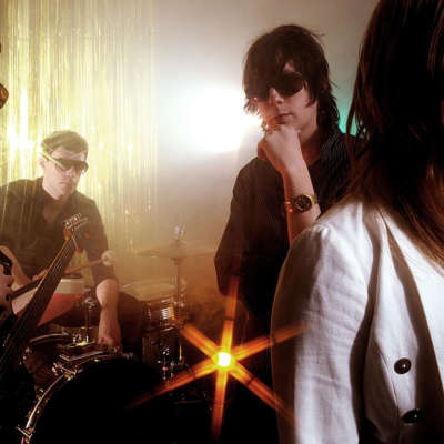 Chromatics appeared on Twin Peaks again to play ‘Saturday’