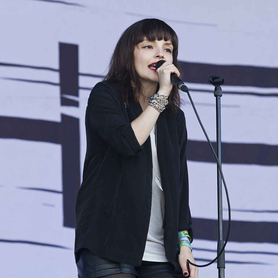 Watch Lauren Mayberry of Chvrches join Death Cab For Cutie onstage