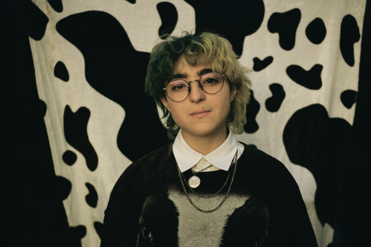 Claud releases new song ‘Cuff Your Jeans’