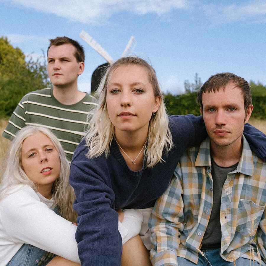 Coach Party announce new EP 'After Party'